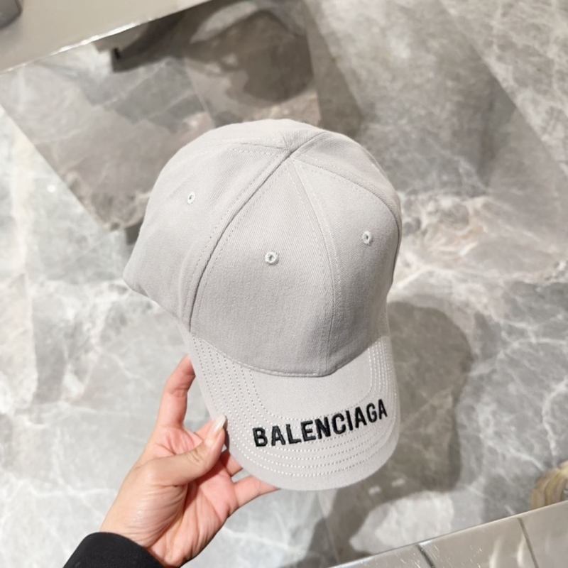 BALENCIAGA